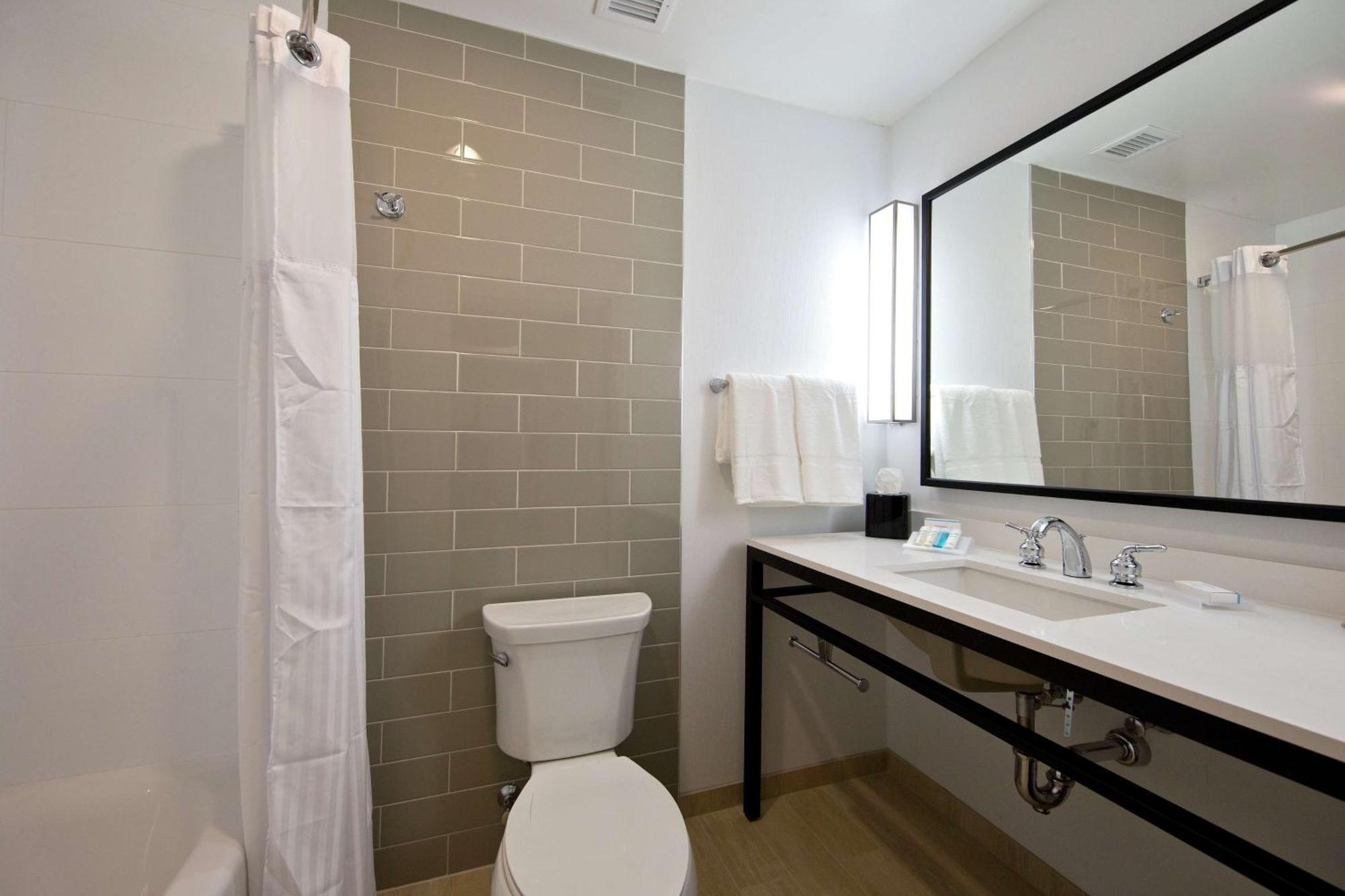Hotel Hilton Garden 3*